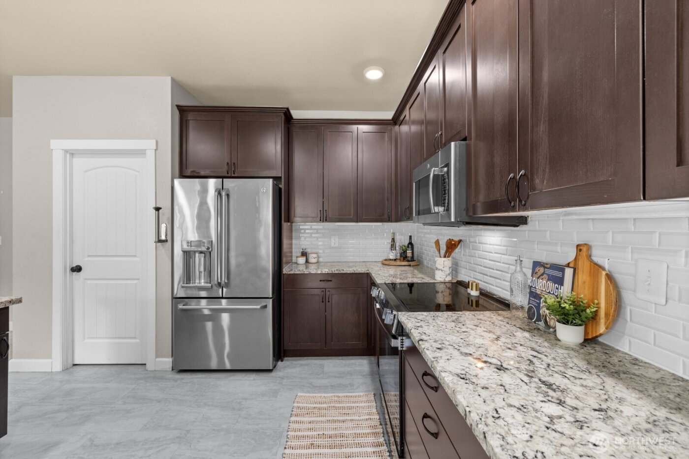 3815 Southlake Drive SE, Lacey, WA 98503