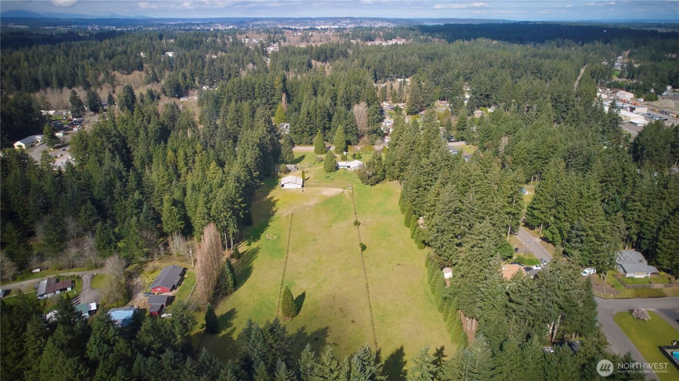1858 SE Cedar Road , Port Orchard, WA 98367