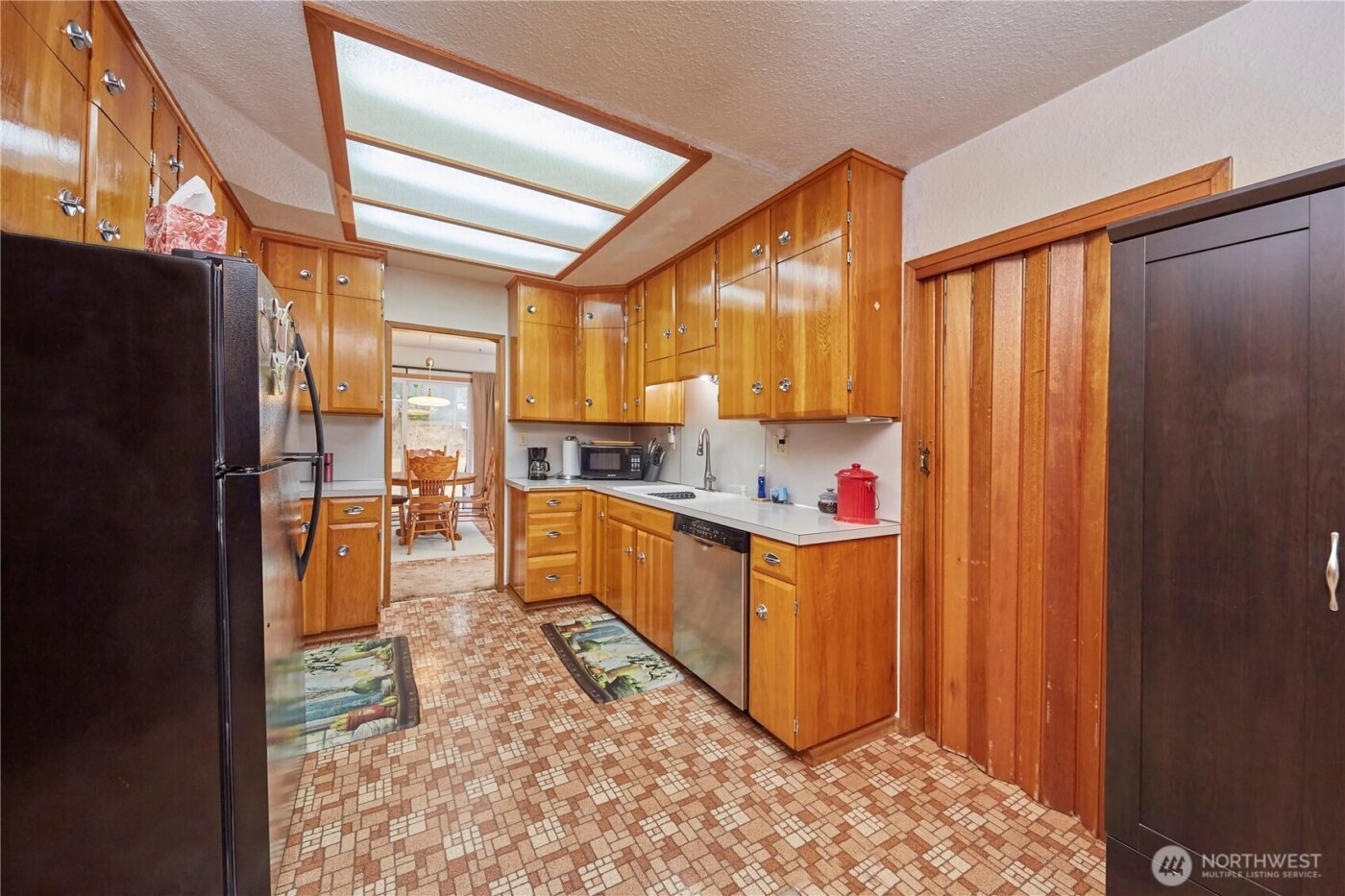 1858 SE Cedar Road , Port Orchard, WA 98367