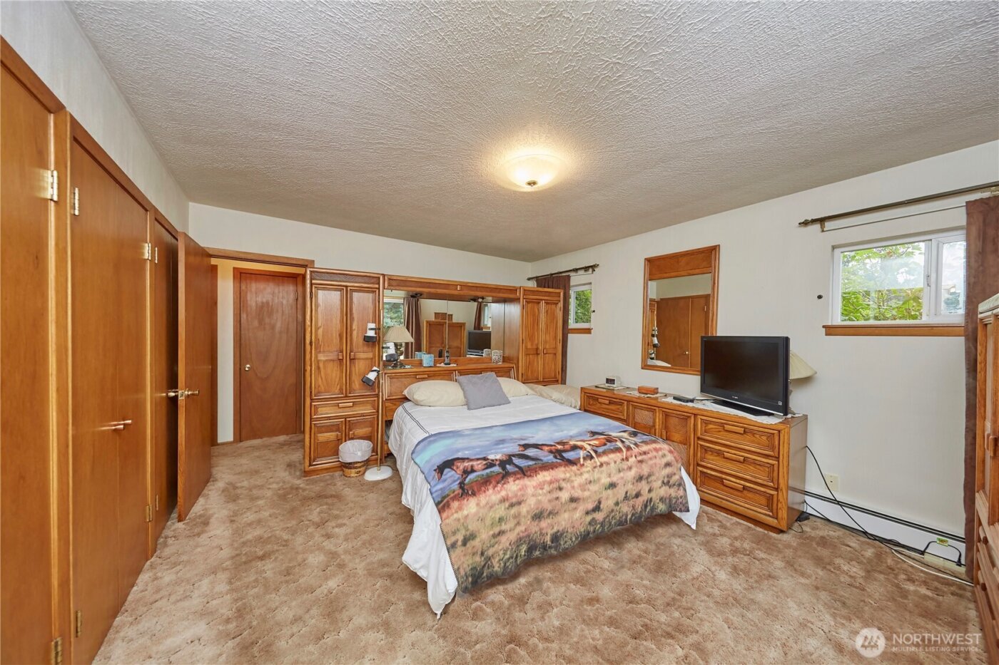 1858 SE Cedar Road , Port Orchard, WA 98367