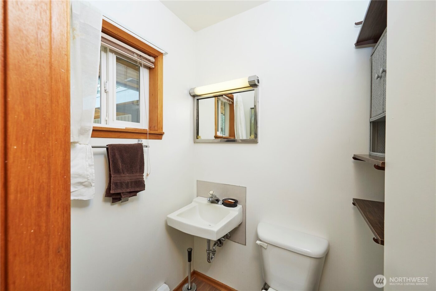 1858 SE Cedar Road , Port Orchard, WA 98367