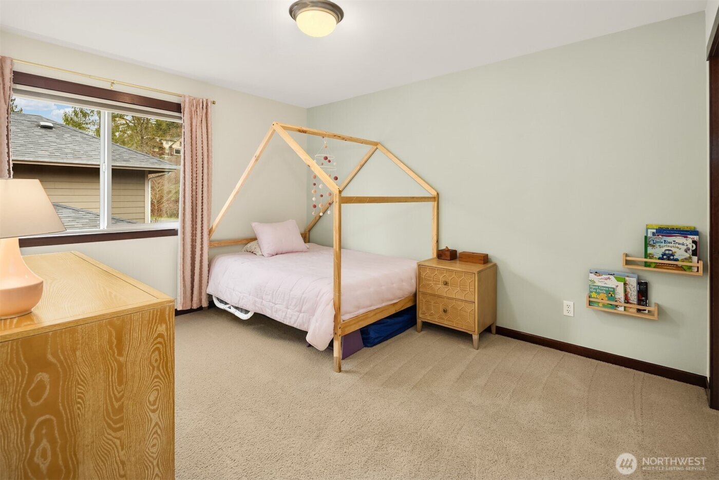 1414 Lake Roesiger Drive , Snohomish, WA 98290