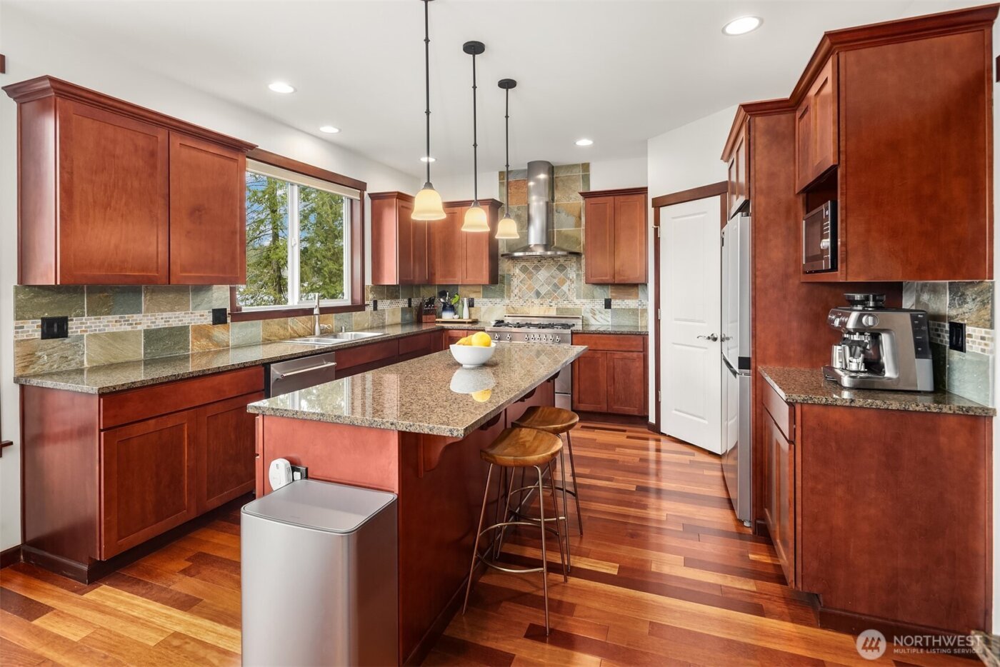 1414 Lake Roesiger Drive , Snohomish, WA 98290