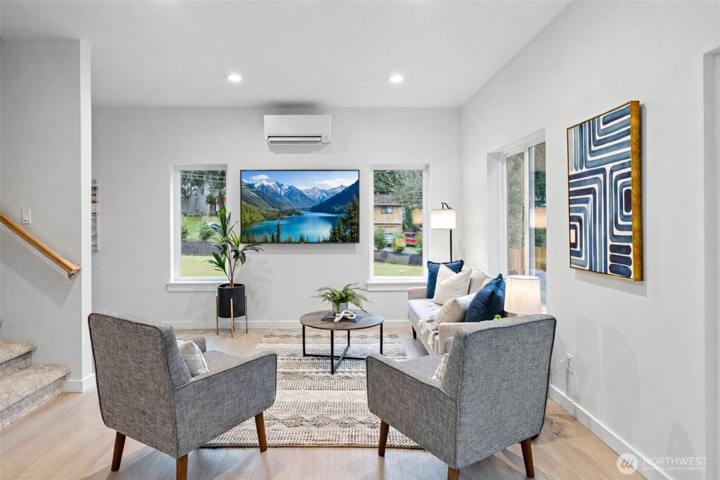 21855 Wavecrest Avenue NE, Poulsbo, WA 98370