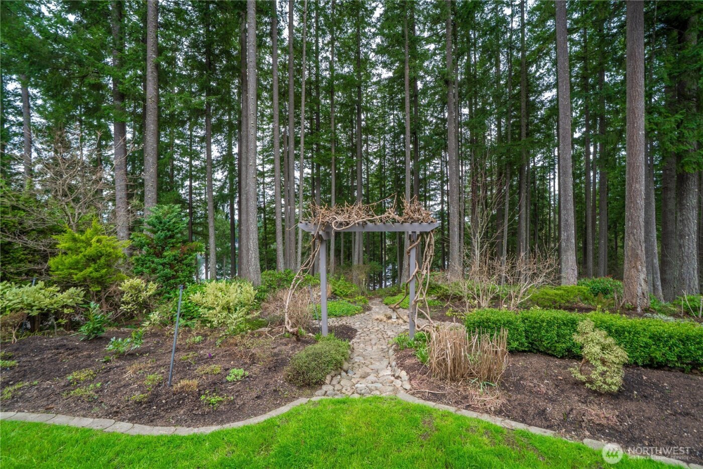 23411 SE 251st Place , Maple Valley, WA 98038