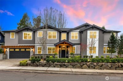 807 8th Avenue S, Kirkland, WA 98033-6702