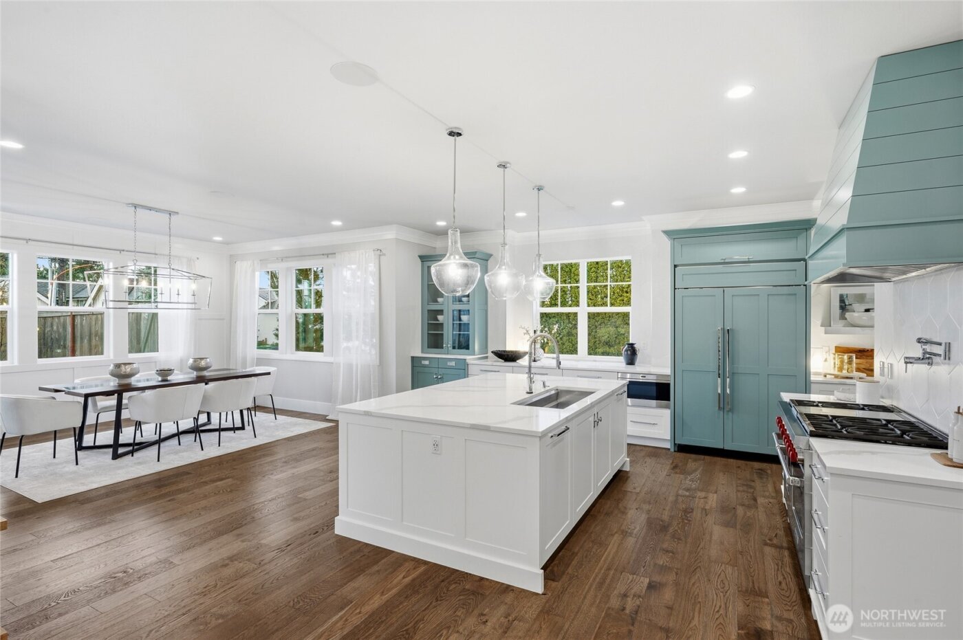 807 8th Avenue S, Kirkland, WA 98033-6702