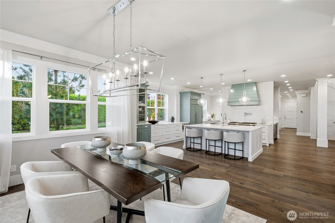 807 8th Avenue S, Kirkland, WA 98033-6702