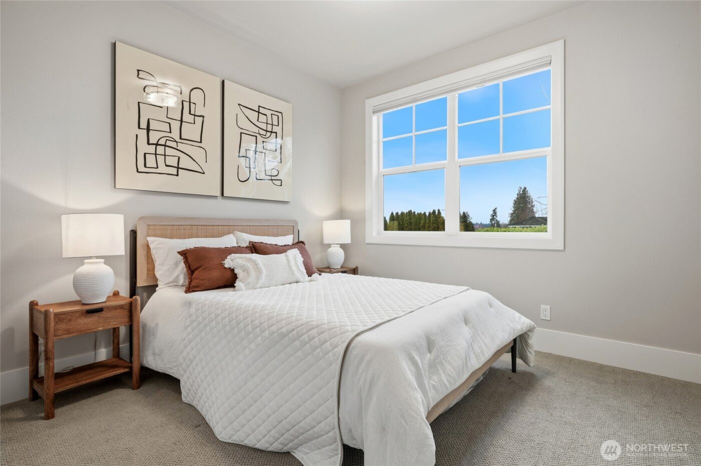 807 8th Avenue S, Kirkland, WA 98033-6702