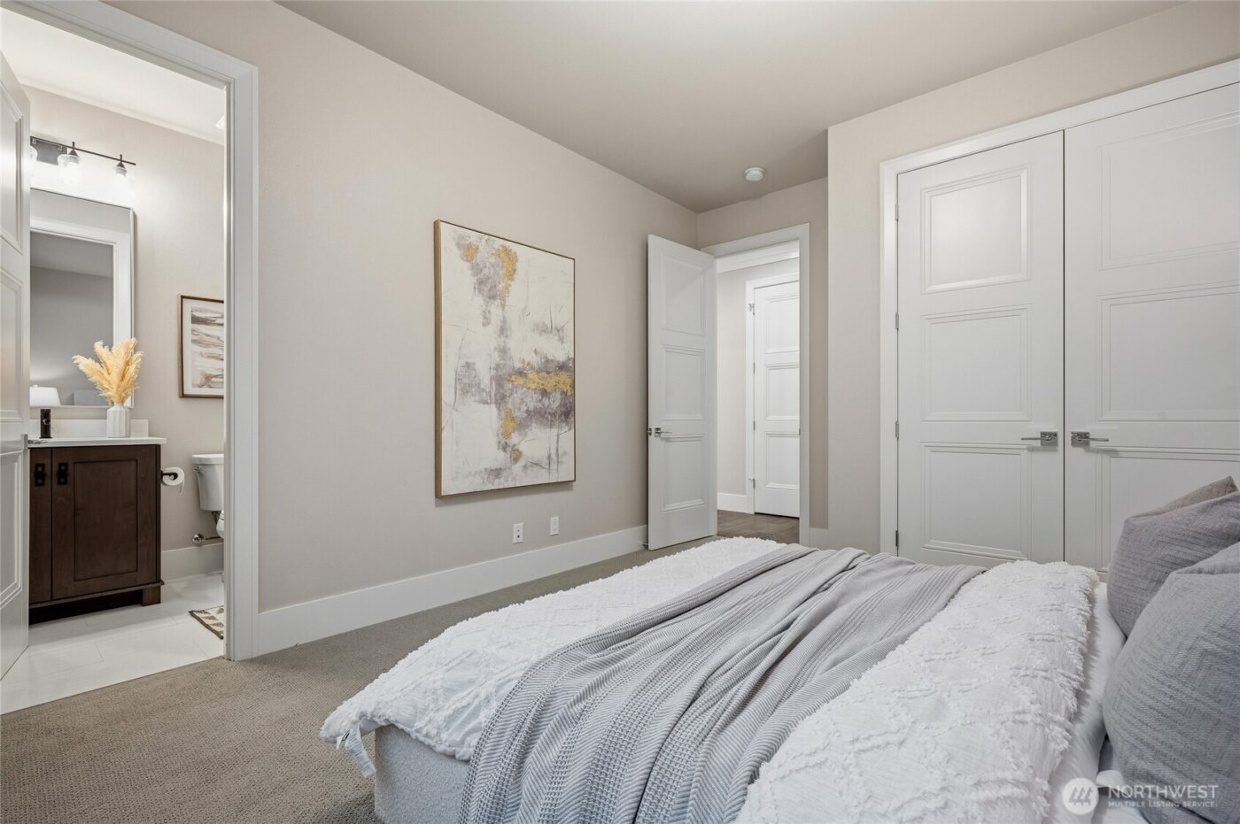 807 8th Avenue S, Kirkland, WA 98033-6702