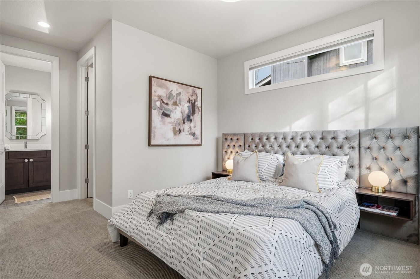 807 8th Avenue S, Kirkland, WA 98033-6702