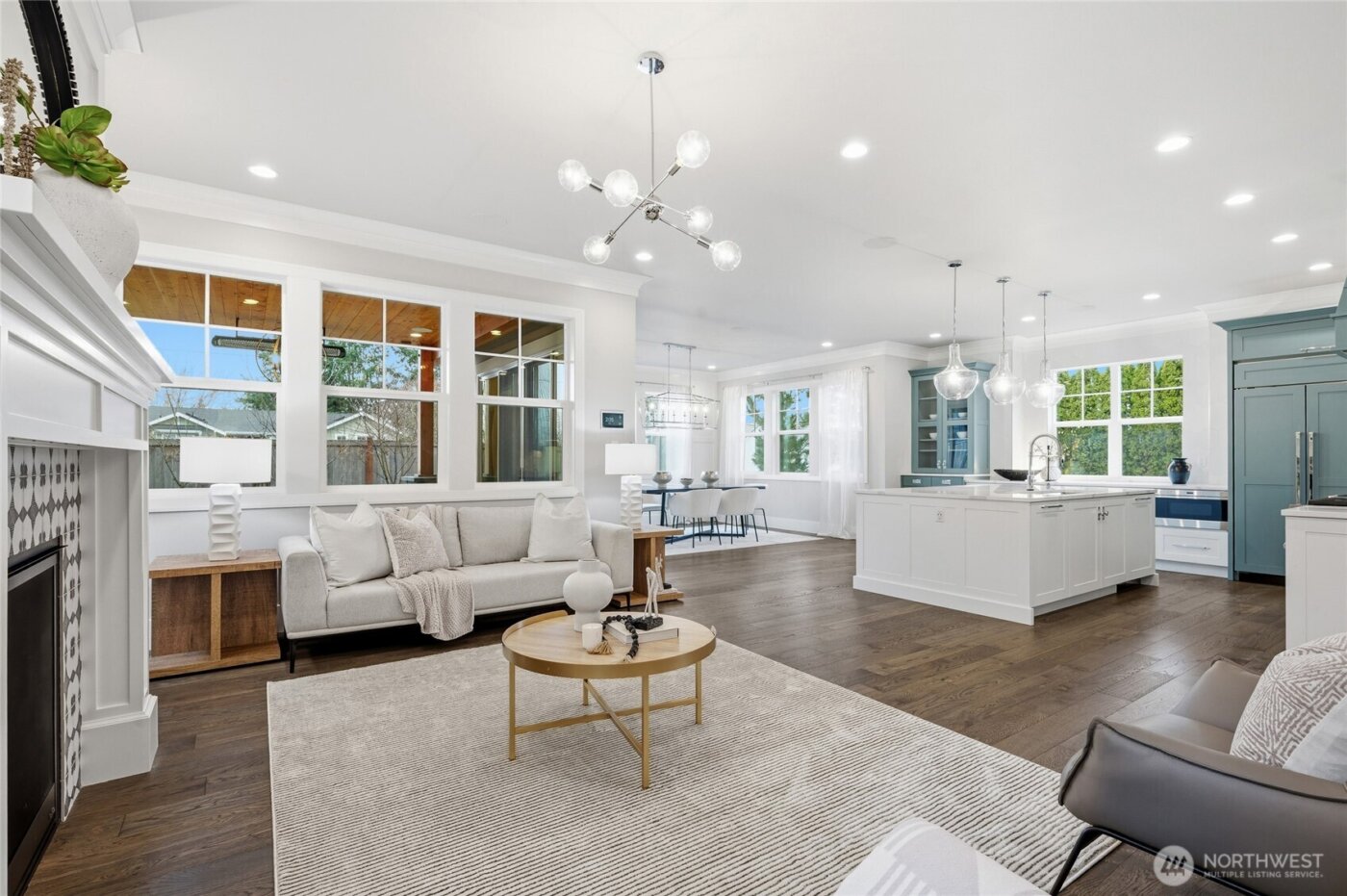 807 8th Avenue S, Kirkland, WA 98033-6702