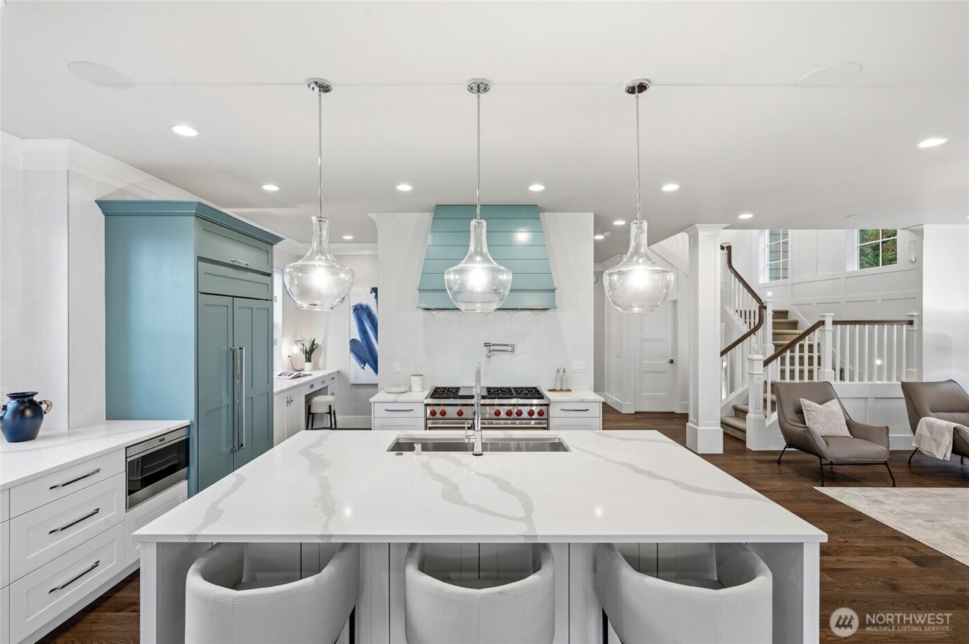 807 8th Avenue S, Kirkland, WA 98033-6702