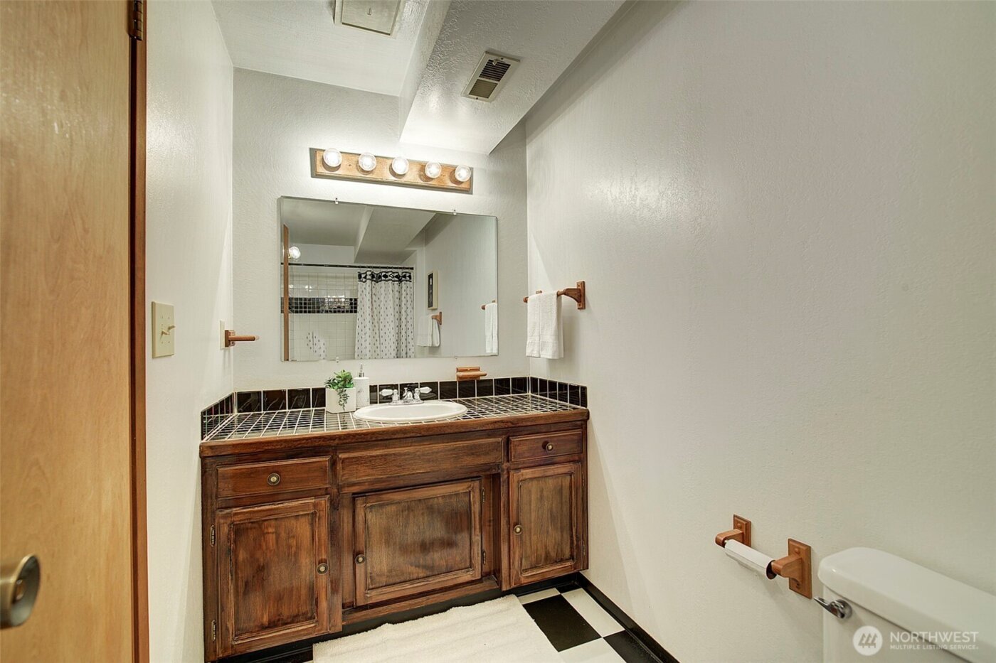 31845 197th Avenue SE, Kent, WA 98042