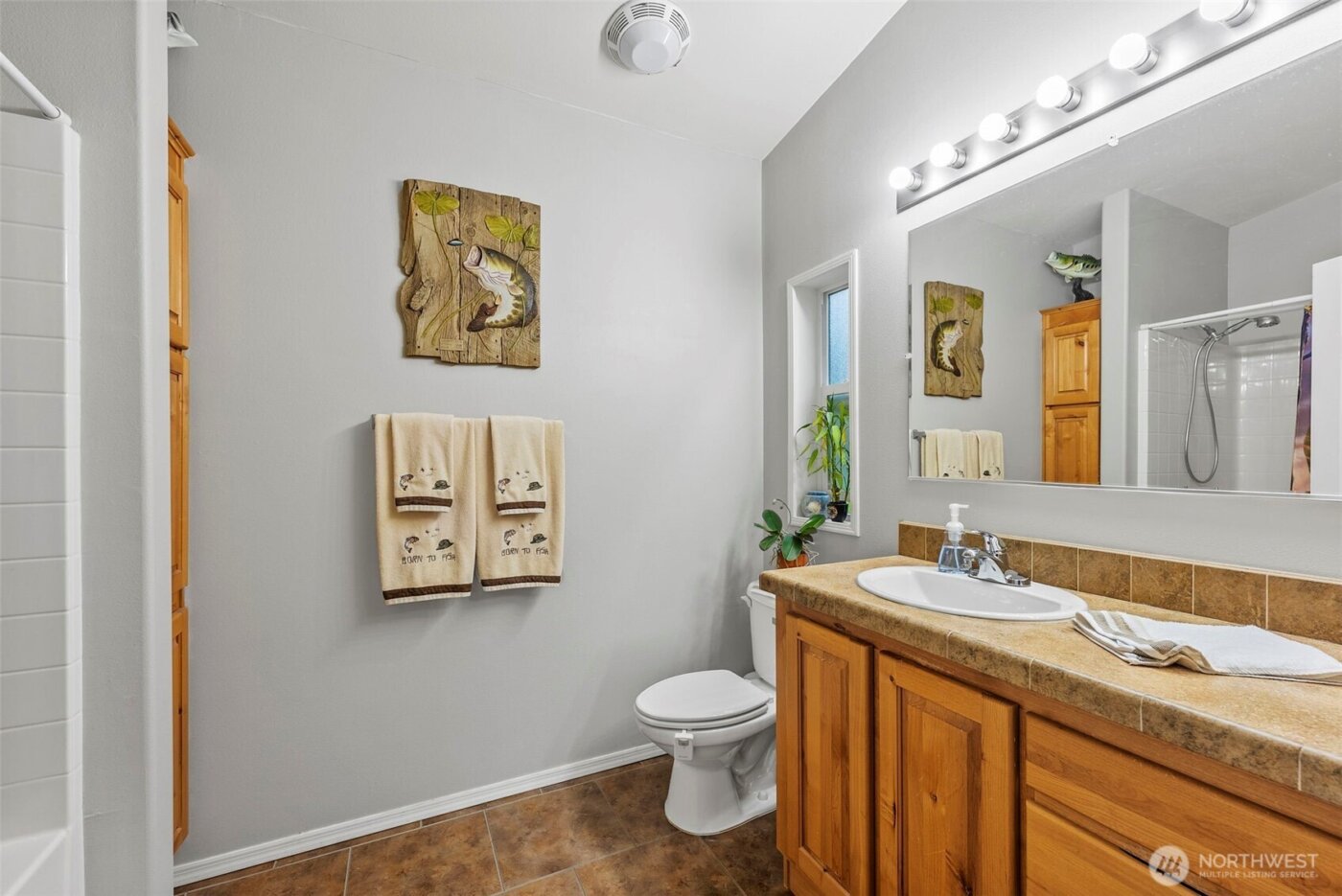 23310 62nd Avenue E, Graham, WA 98338