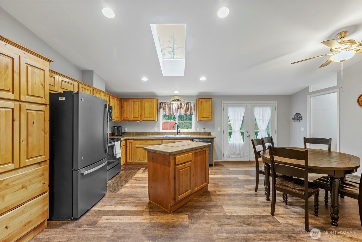 23310 62nd Avenue E, Graham, WA 98338