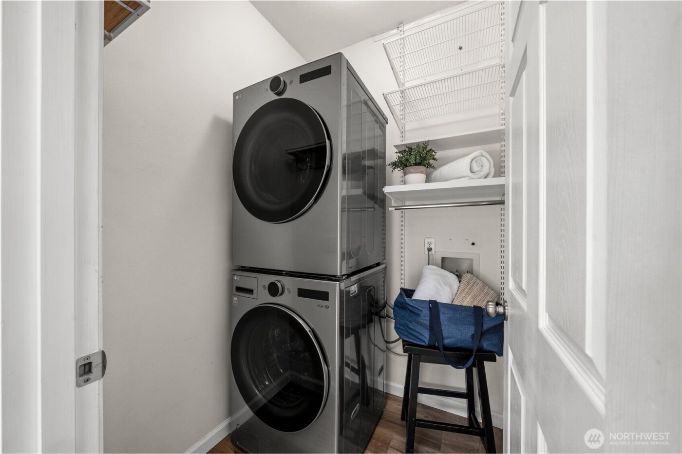 22754 SE 242nd Street , Maple Valley, WA 98038