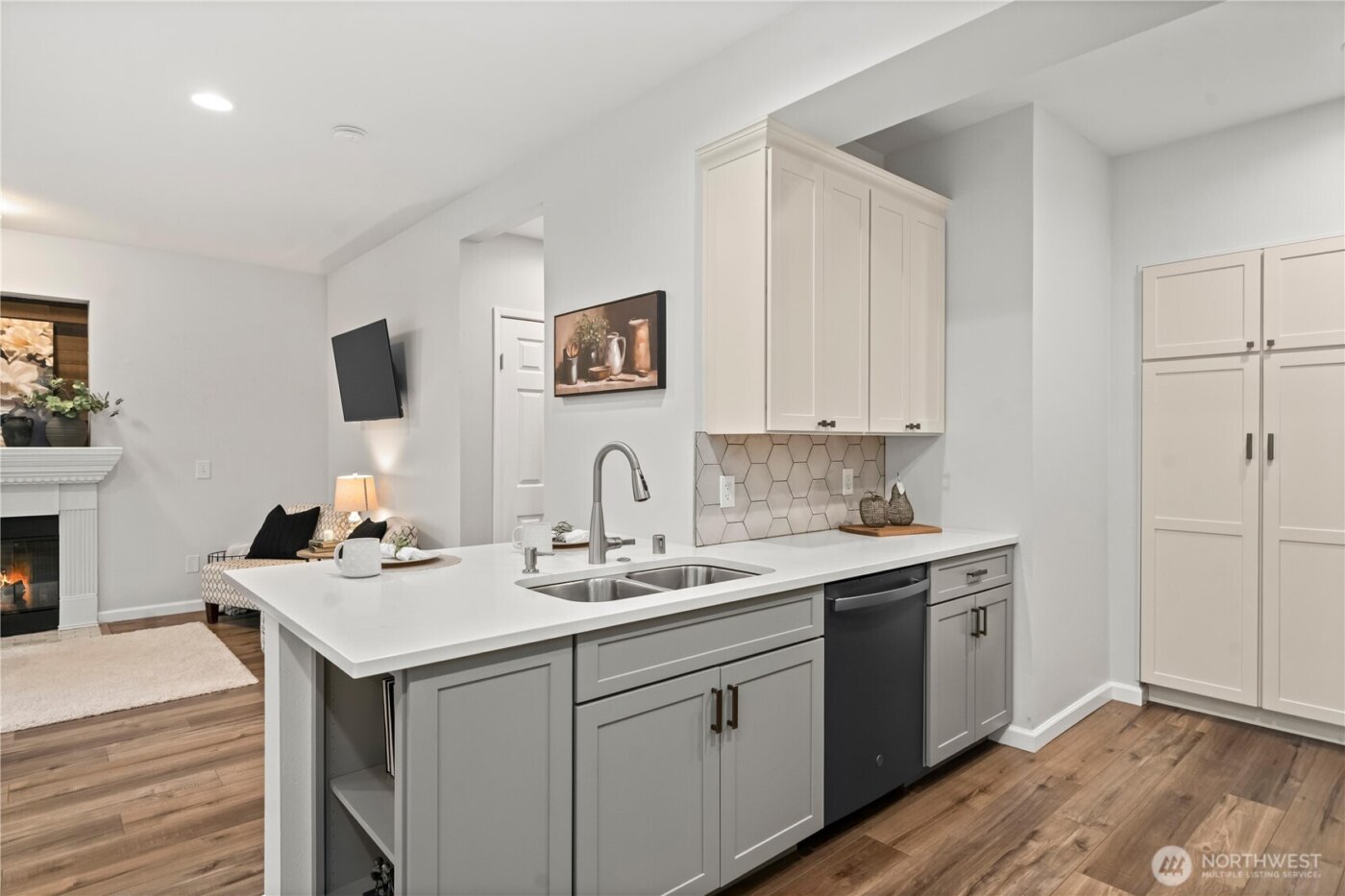 22754 SE 242nd Street , Maple Valley, WA 98038