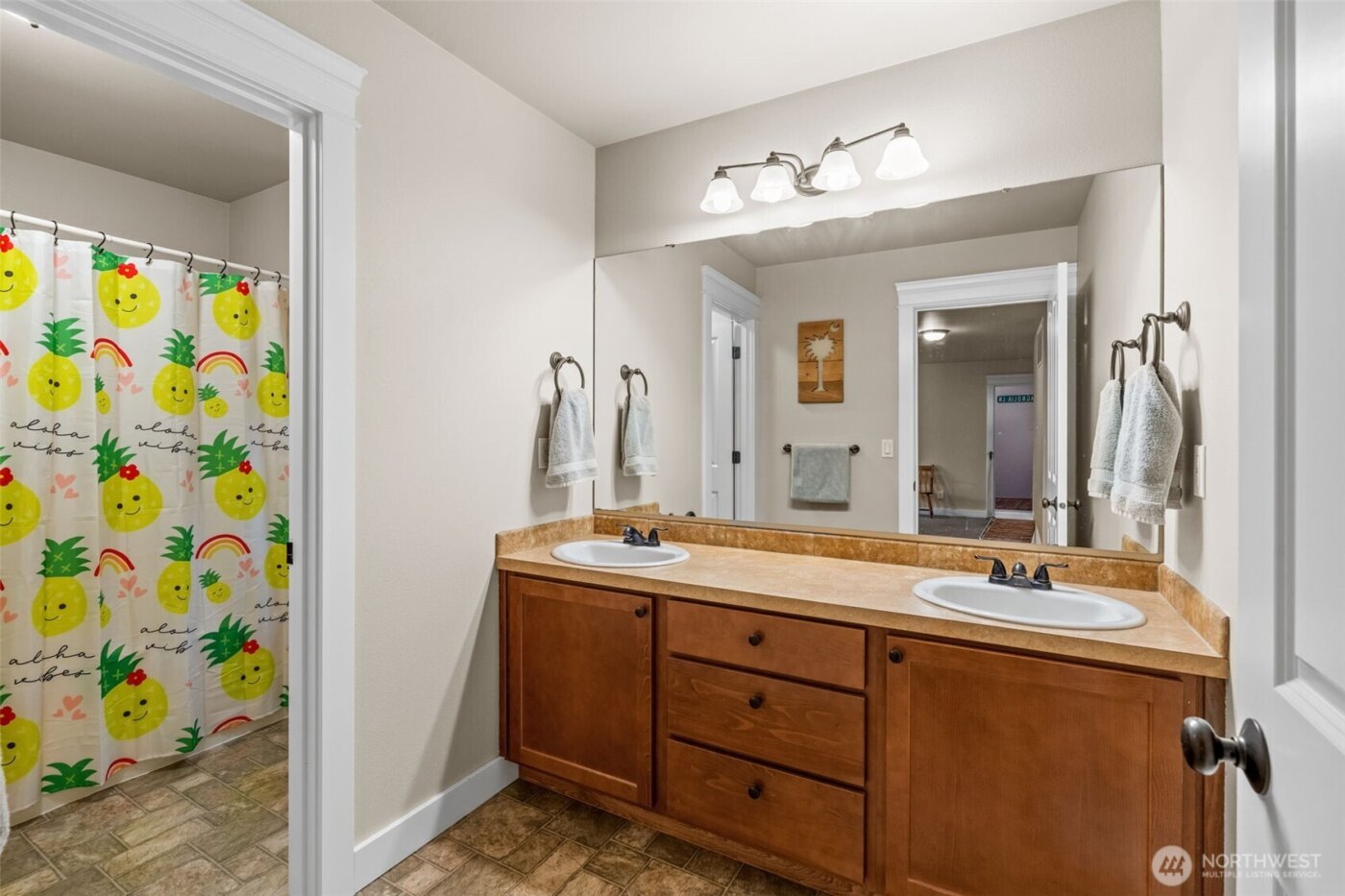 4215 Cashmere Drive NE, Lacey, WA 98516-6284