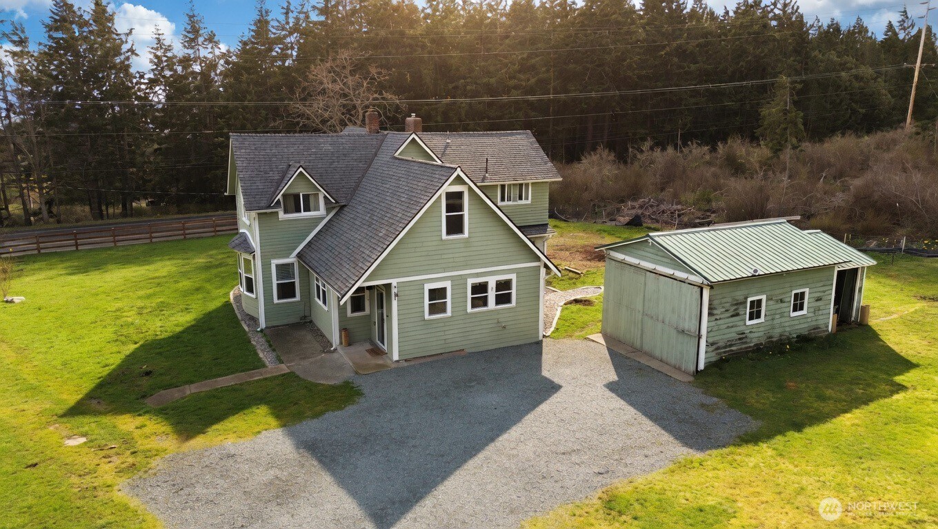 3196 Hawks Prairie Road , Oak Harbor, WA 98277
