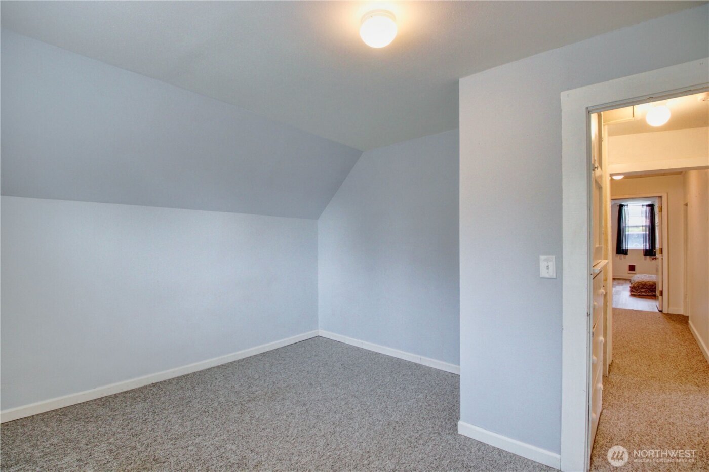 3196 Hawks Prairie Road , Oak Harbor, WA 98277