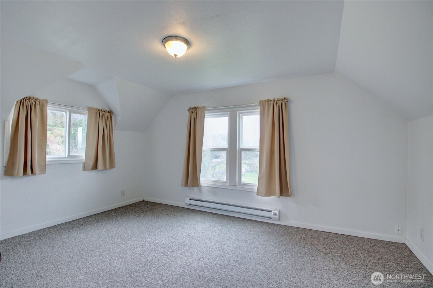 3196 Hawks Prairie Road , Oak Harbor, WA 98277