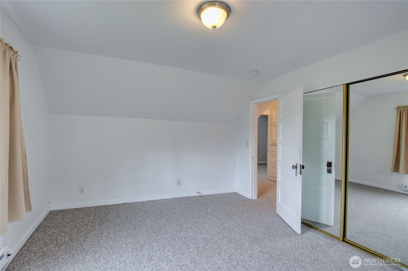 3196 Hawks Prairie Road , Oak Harbor, WA 98277