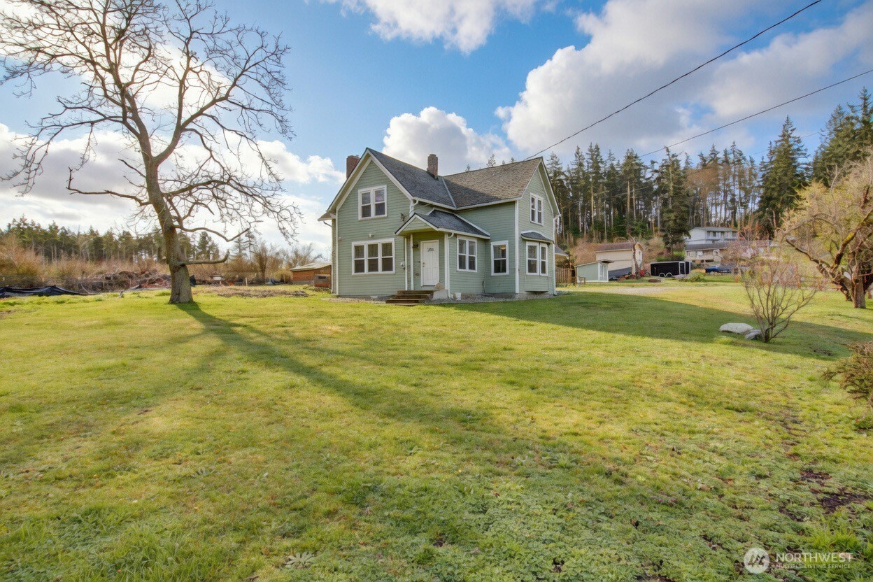 3196 Hawks Prairie Road , Oak Harbor, WA 98277