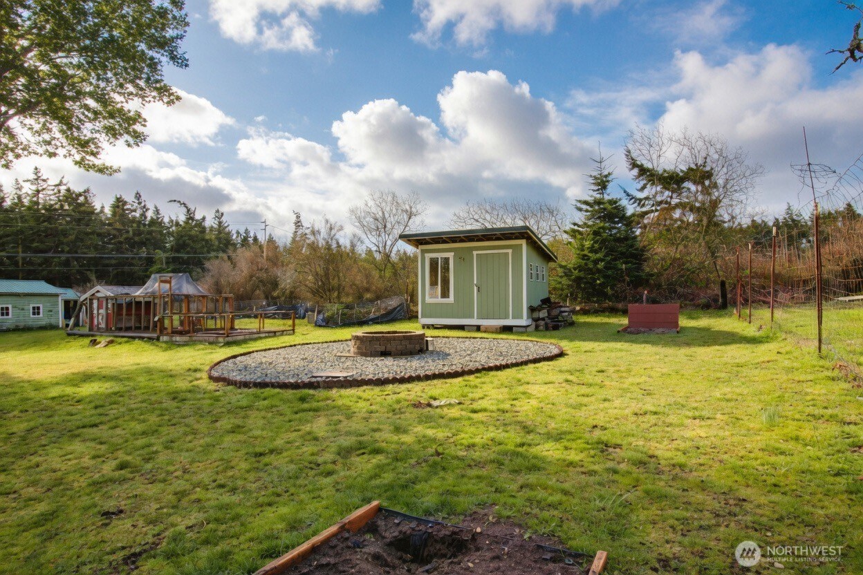 3196 Hawks Prairie Road , Oak Harbor, WA 98277