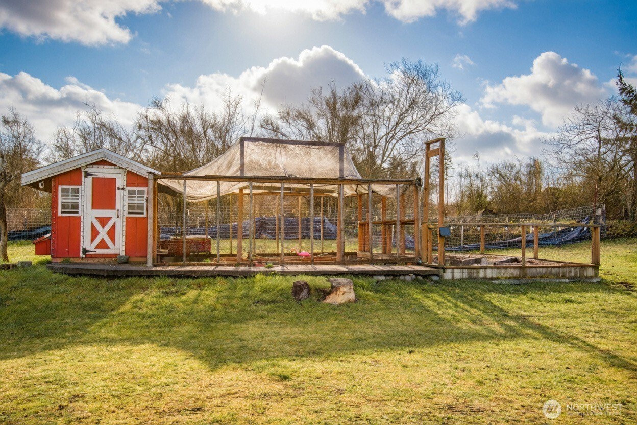 3196 Hawks Prairie Road , Oak Harbor, WA 98277