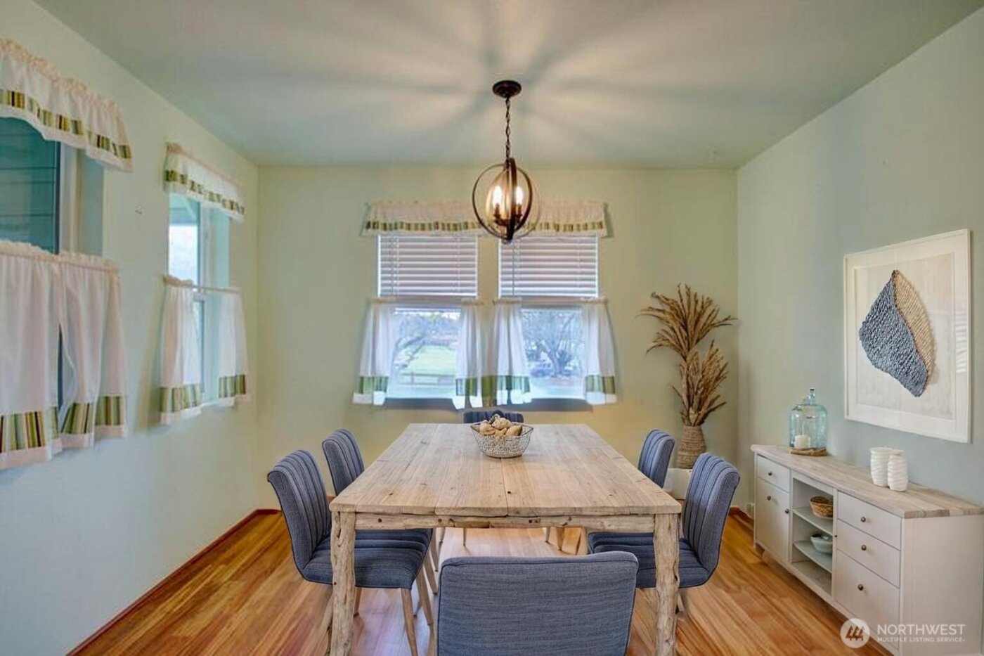 3196 Hawks Prairie Road , Oak Harbor, WA 98277