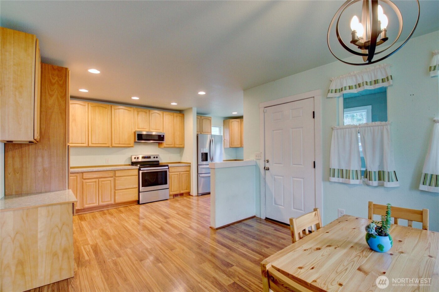 3196 Hawks Prairie Road , Oak Harbor, WA 98277