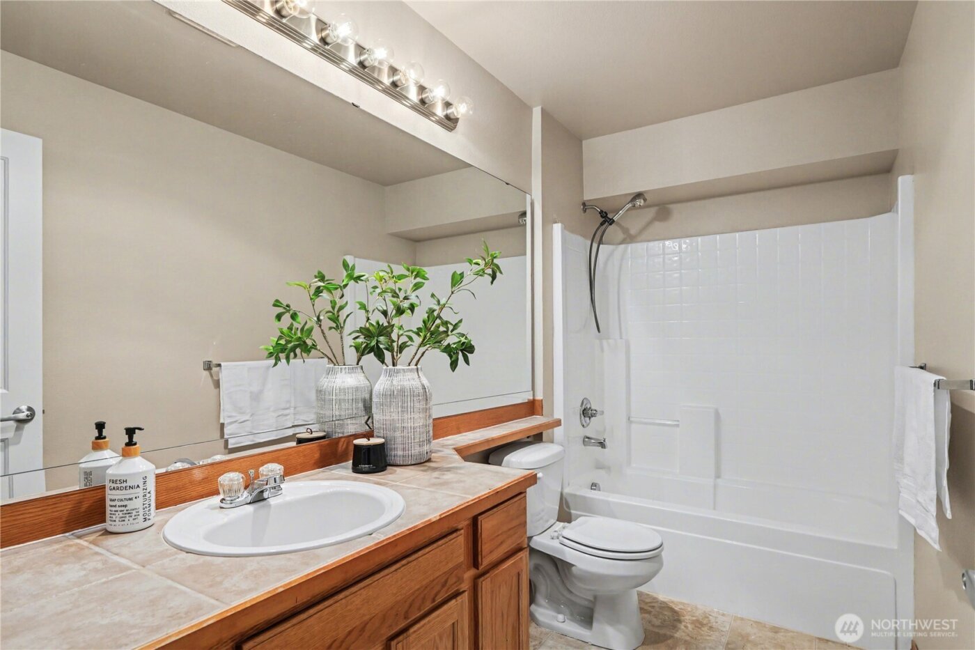 15611 18th Avenue W #G203, Lynnwood, WA 98087
