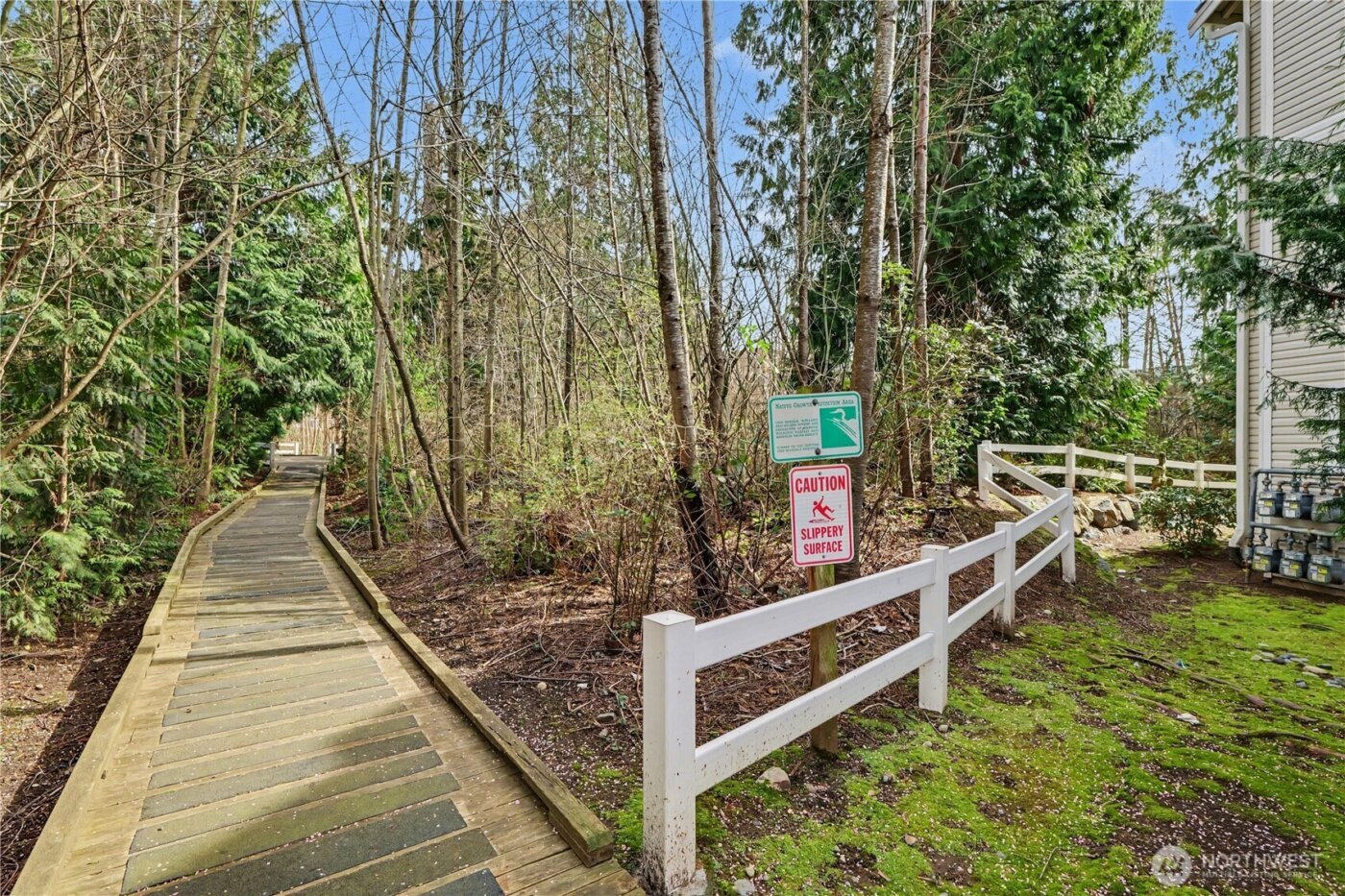 15611 18th Avenue W #G203, Lynnwood, WA 98087