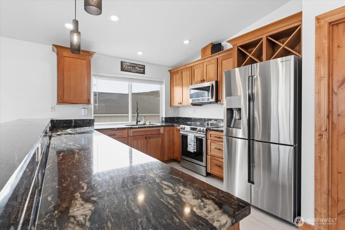 225 E Marine View Drive , Orondo, WA 98843