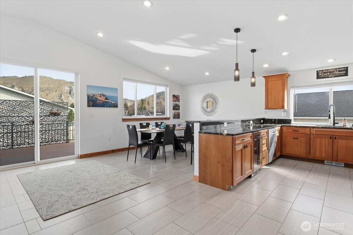 225 E Marine View Drive , Orondo, WA 98843