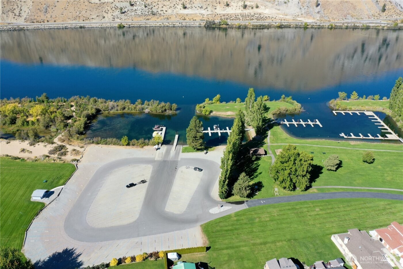 225 E Marine View Drive , Orondo, WA 98843