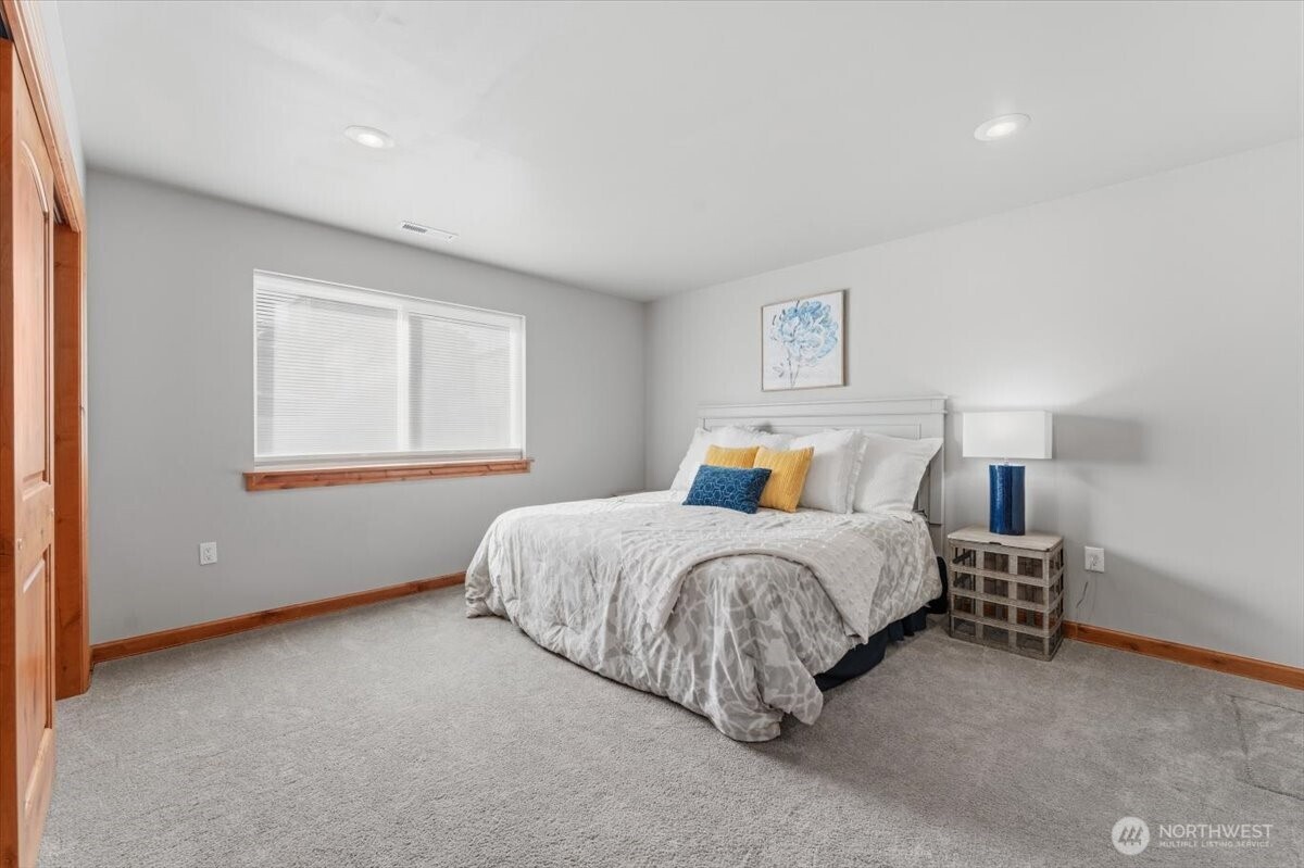 225 E Marine View Drive , Orondo, WA 98843