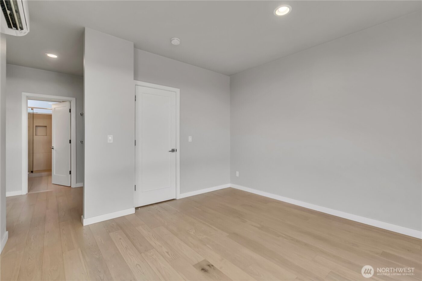 3639 13th Avenue W #C, Seattle, WA 98119