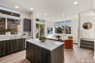 926 N 35th Street , Seattle, WA 98103 - Photo 11