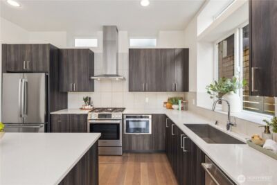 926 N 35th Street , Seattle, WA 98103 - Photo 13