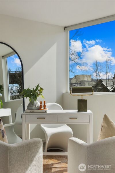 926 N 35th Street , Seattle, WA 98103 - Photo 24