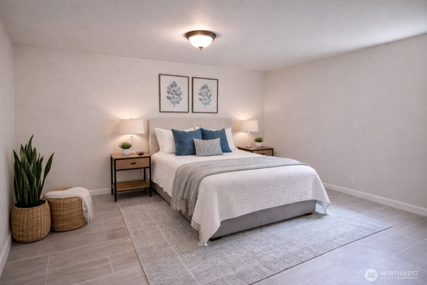 5611 Brooklyn Ave NE, Seattle, WA 98105