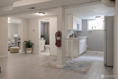 5611 Brooklyn Ave NE, Seattle, WA 98105 - Photo 10