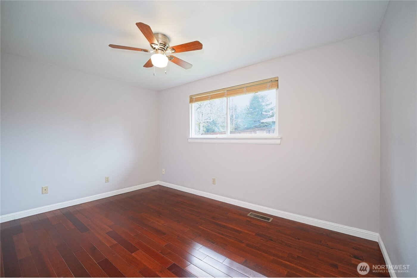 12320 Edgewood Ave SW , Lakewood, WA 98498