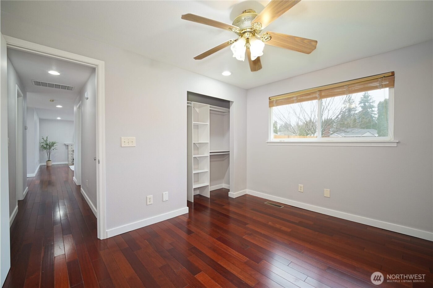 12320 Edgewood Ave SW , Lakewood, WA 98498