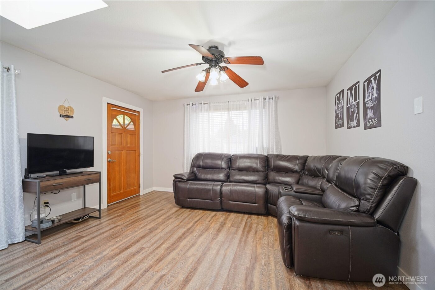 12320 Edgewood Ave SW , Lakewood, WA 98498