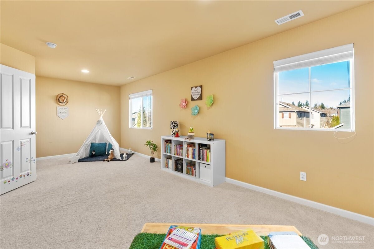 3028 183rd Place SE, Bothell, WA 98012