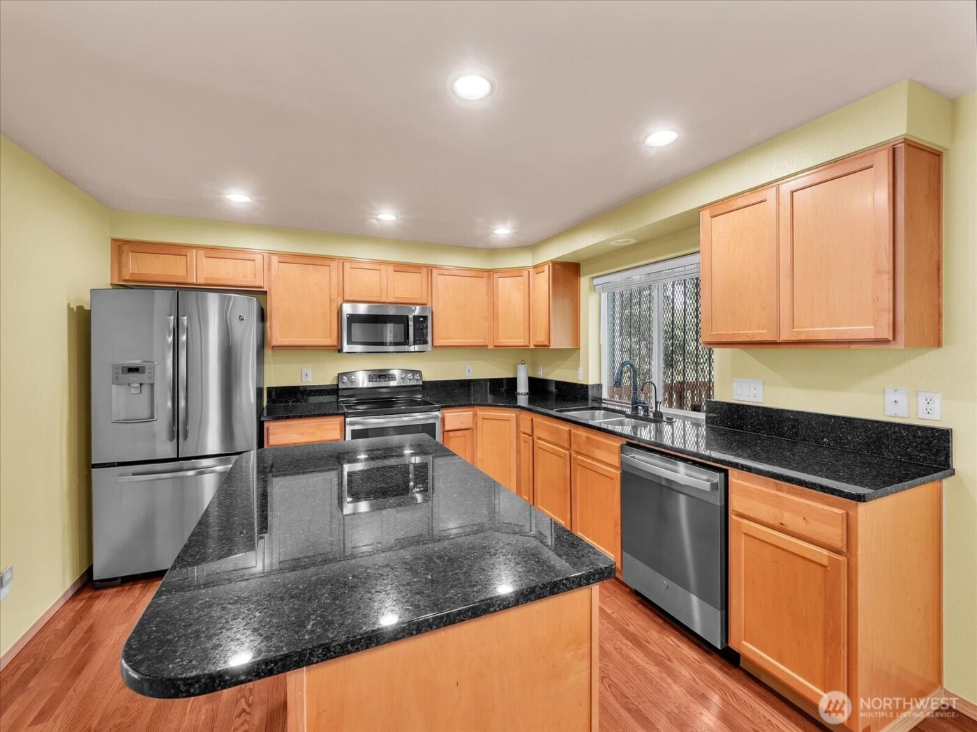 14740 SE 187th Court , Renton, WA 98058