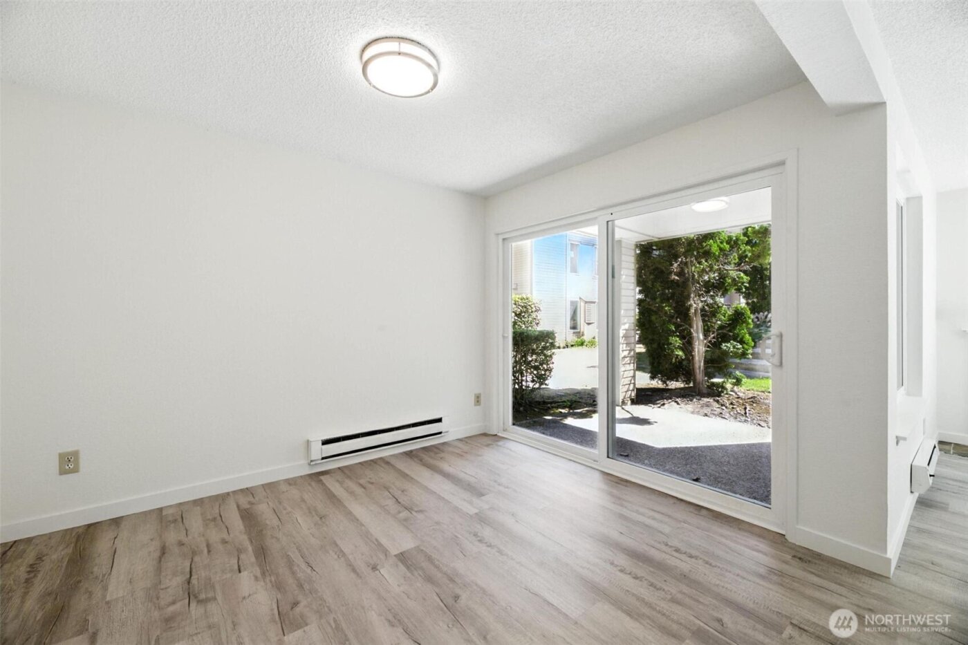 4404 146th Place NE #N16, Bellevue, WA 98007